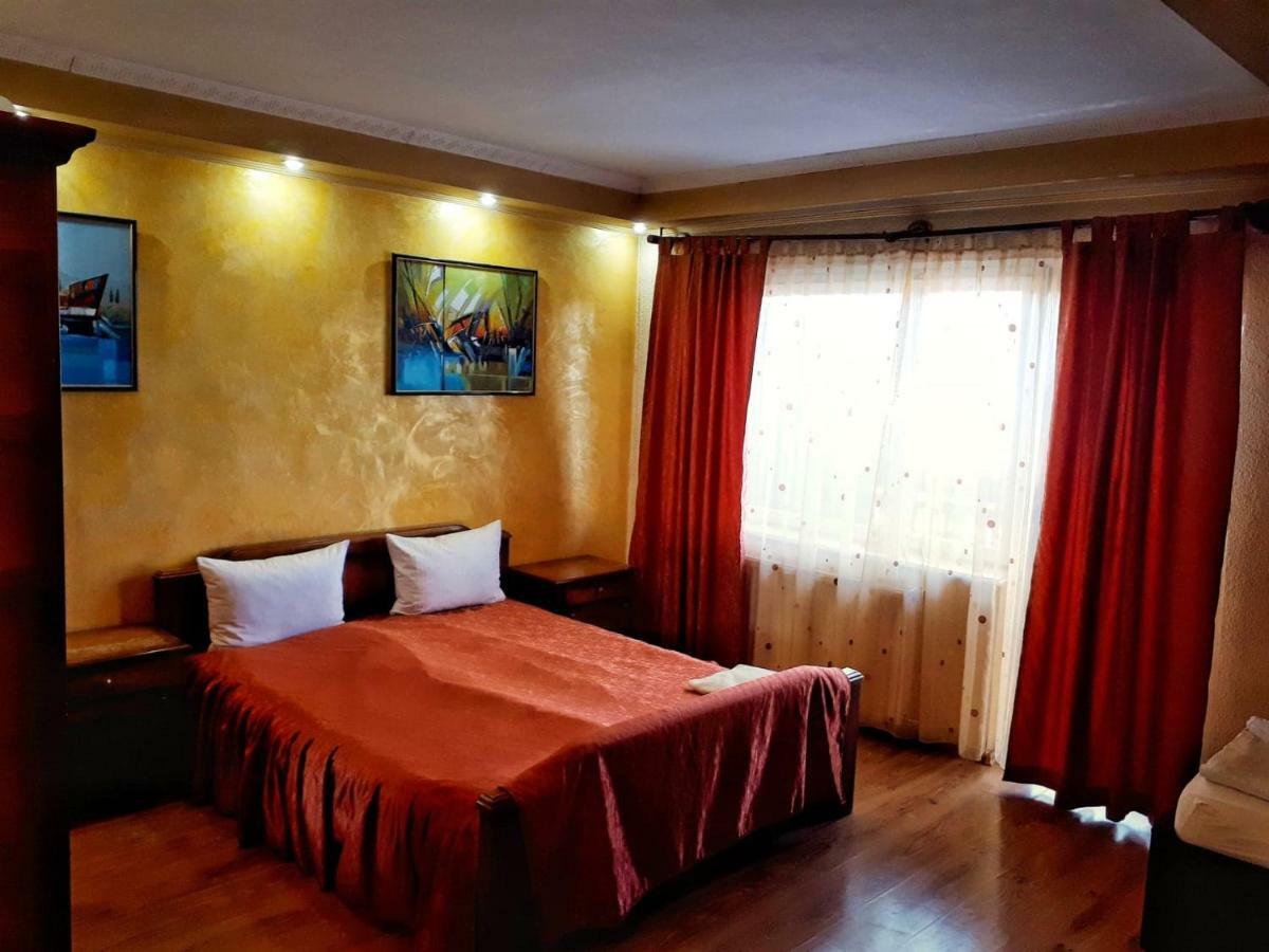 Motel Perla Sigheteana Sighetu Marmatiei Exterior photo